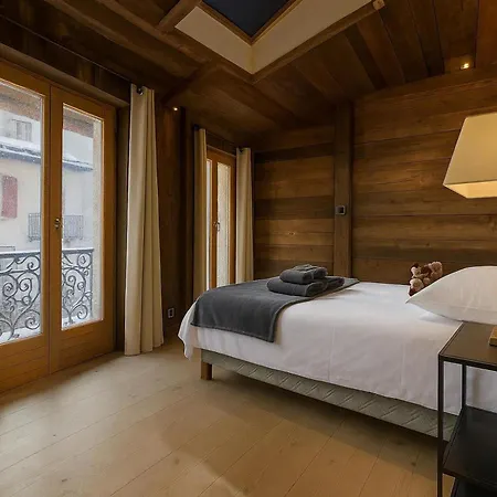 Maison Du Roi - Happy *