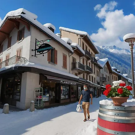 Maison Du Roi - Happy