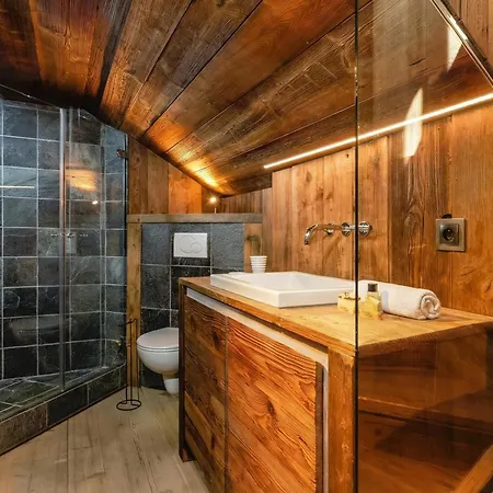 Maison Du Roi Spacious Family In Center Chamonix